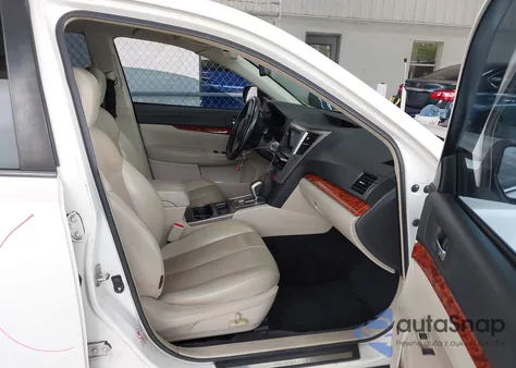 2010 Subaru Outback 2.5I Limited z USA, uszkodzony, nr VIN 4S4BRCKC6A3362370